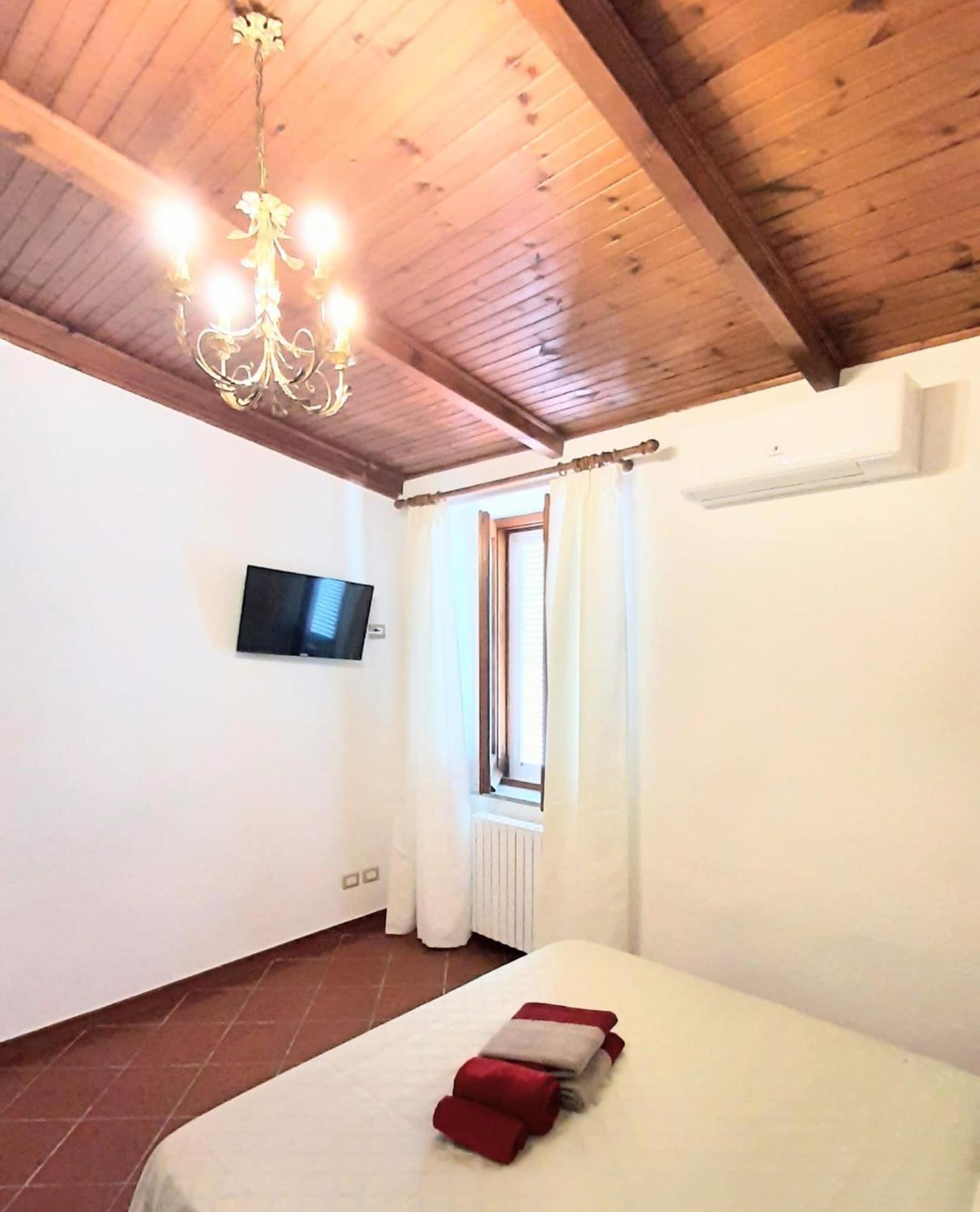 Bed and Breakfast Casale Battaglini à Castelnuovo Cilento Extérieur photo