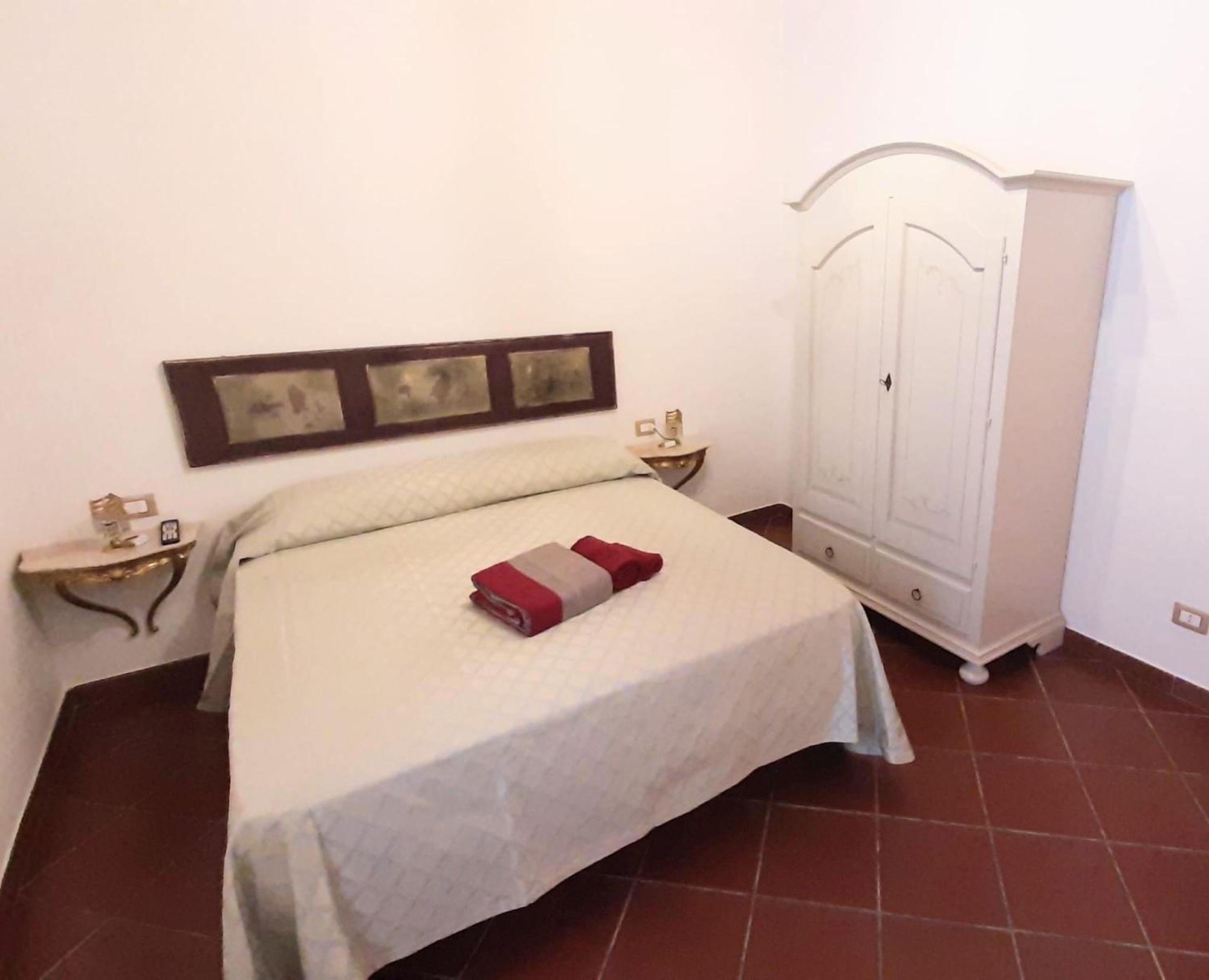 Bed and Breakfast Casale Battaglini à Castelnuovo Cilento Extérieur photo